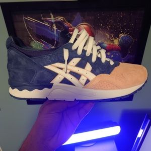 SOLDDDDD!!! KITH ASICS SALMON TOE GEL- LYTE V Sz 9.5